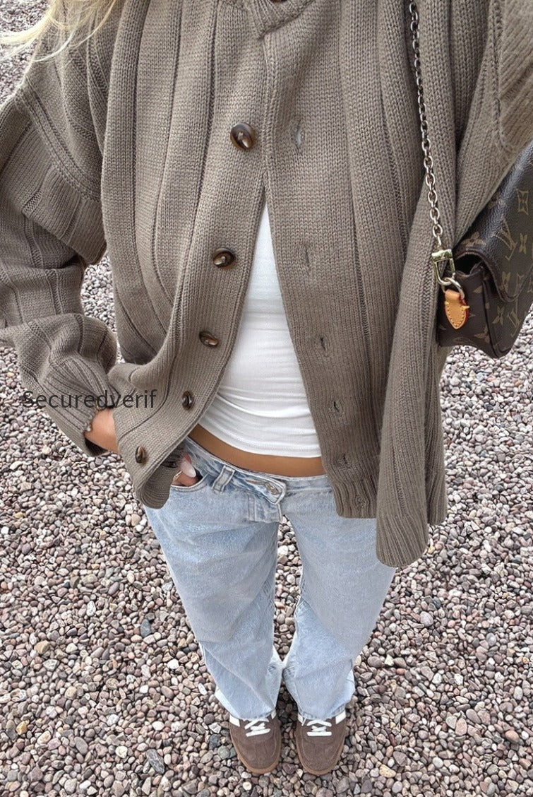 textured-ribbed-round-neck-knit-cardigan
