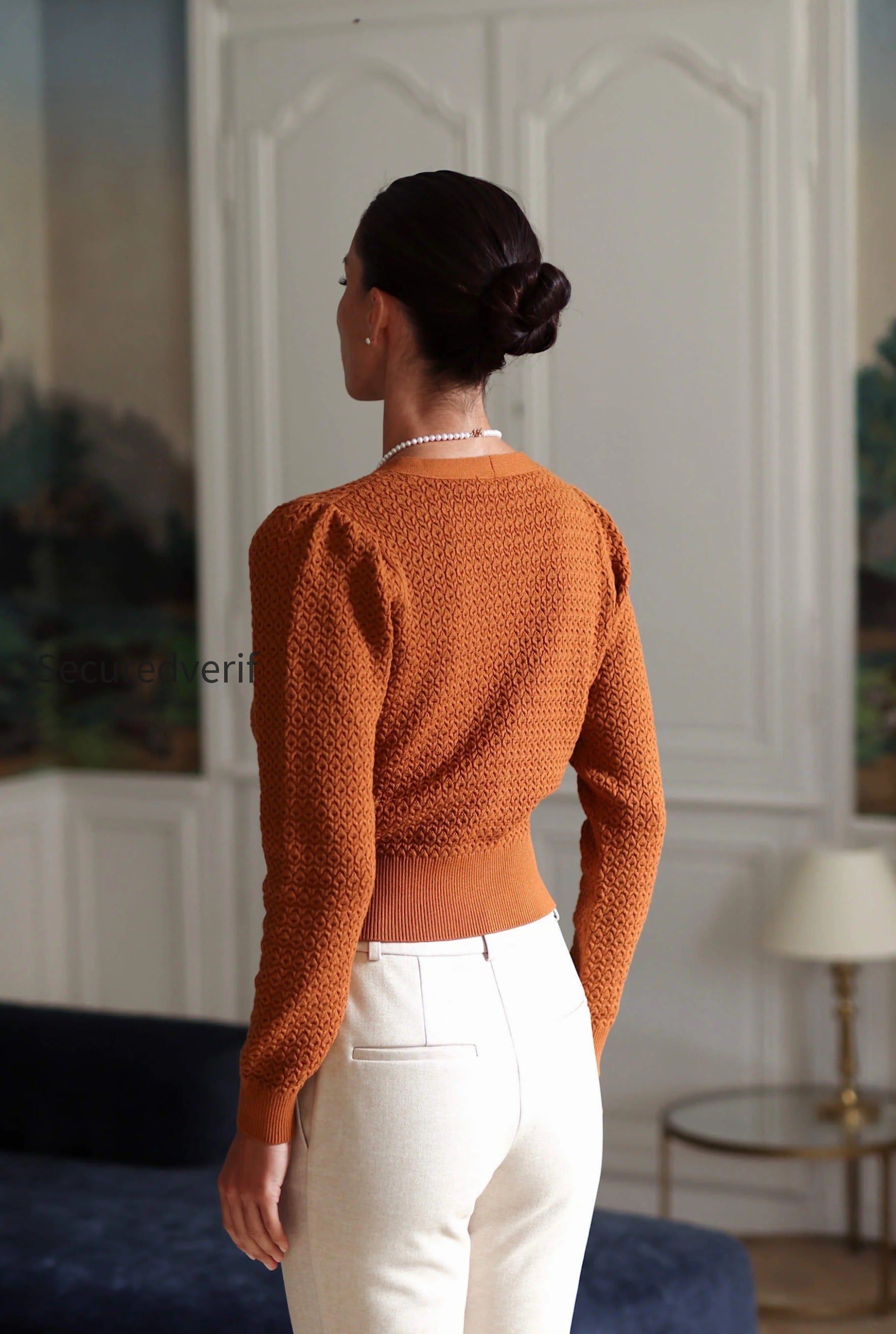 knit-v-neck-jumper-clary