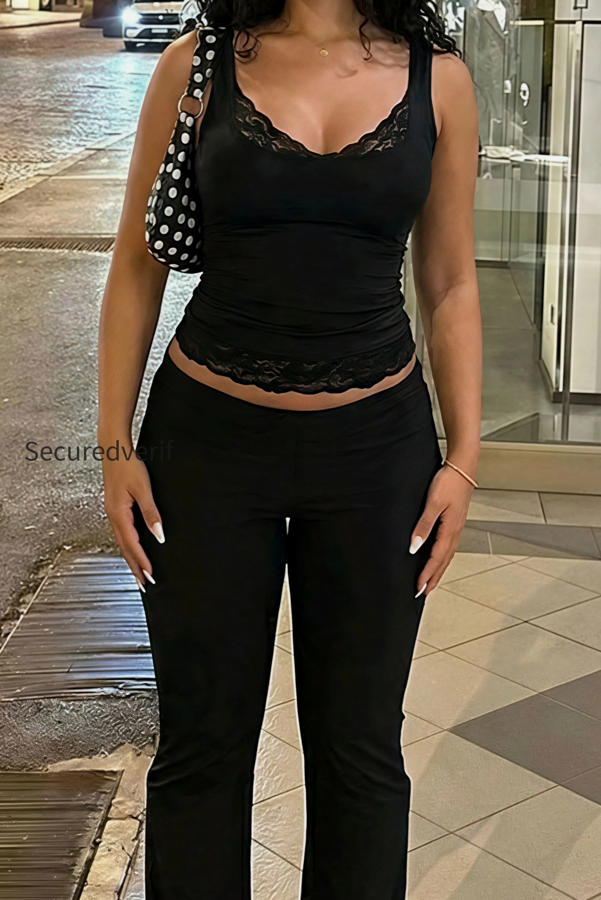 chic-sexy-solid-lace-trim-cami-top