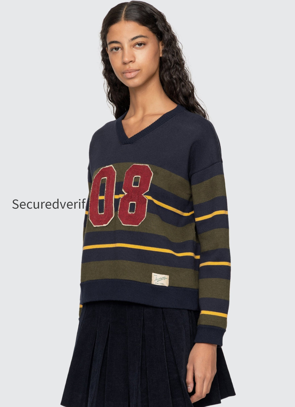 mina-sweater